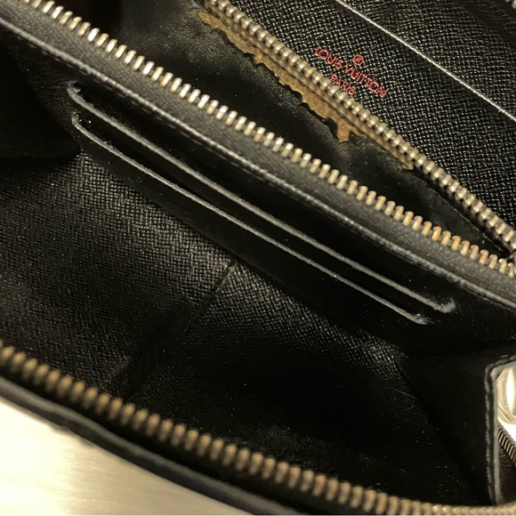 Louis Vuitton Epi Demi Lune Zip Coin Purse - Picture 7 of 9